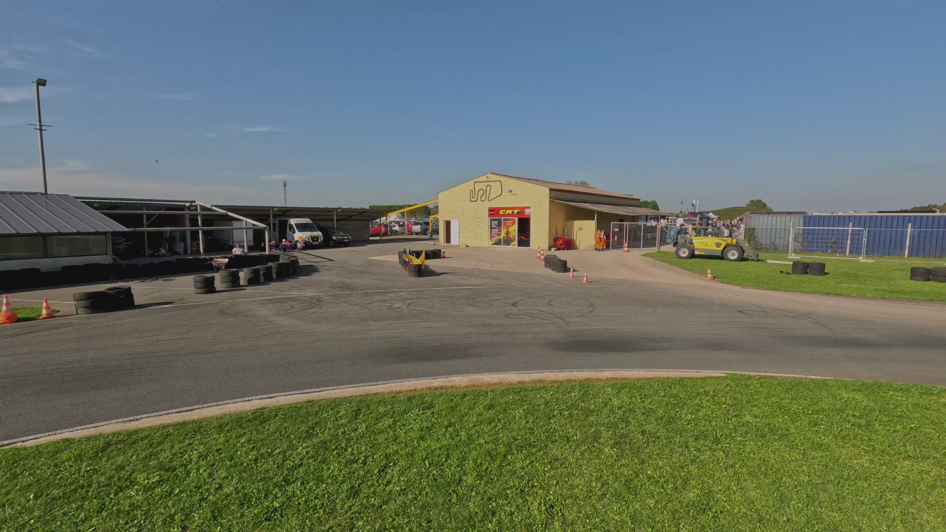 Charger la vidéo : Bienvenue sur le site CRT karting shop